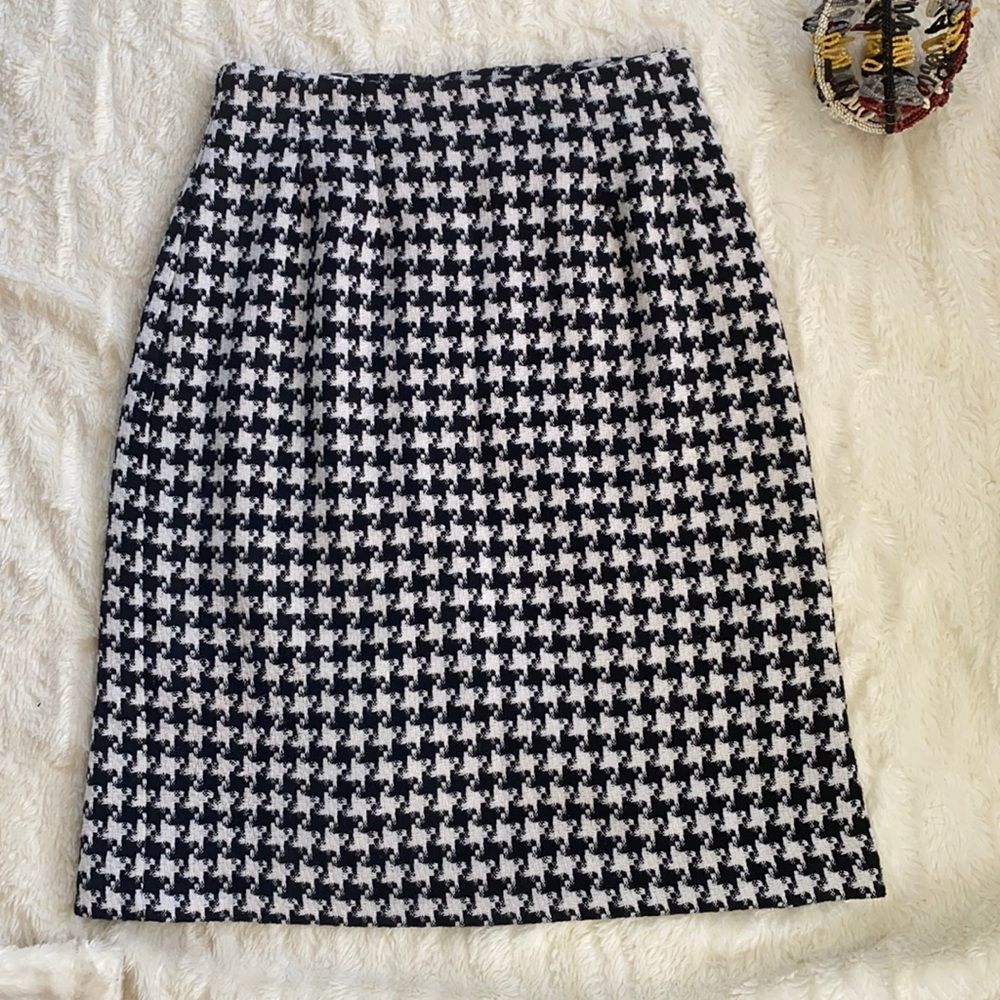 J.G. Hook Houndstooth Pencil Skirt
Vintage